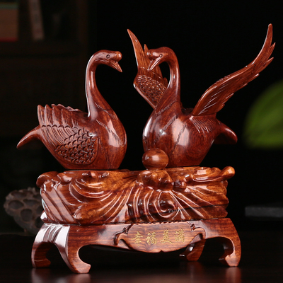百年好合，紅木雕刻中的永恒祝福——婚慶工藝禮品賞析